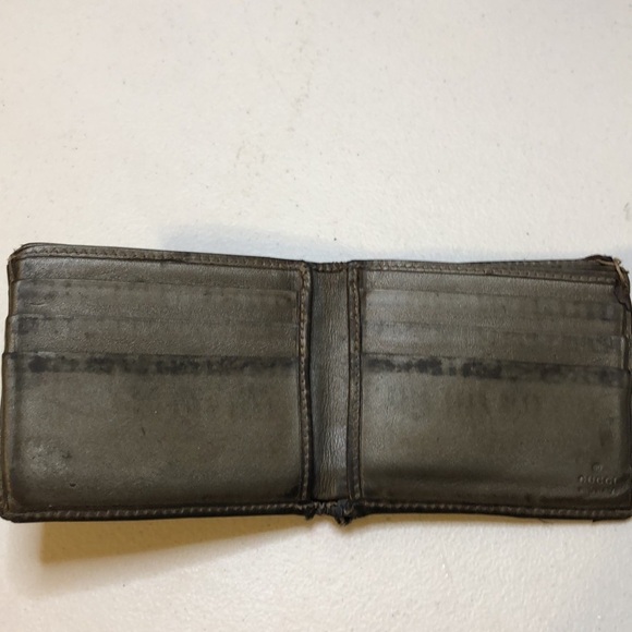 Vintage Gucci Wallet with flaws Make an offer - Picture 3 of 9